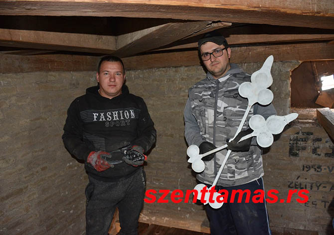 Új óra kerül a szenttamási templomtoronyba
